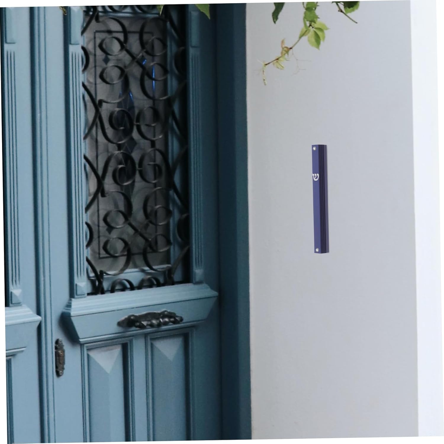 PRETYZOOM Metal Mezuzah Ornament for Door Decor