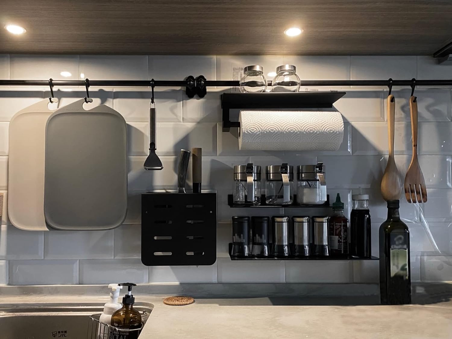 Heavy Duty Black Linear Floating Metal Shelf for Modern Home Decor