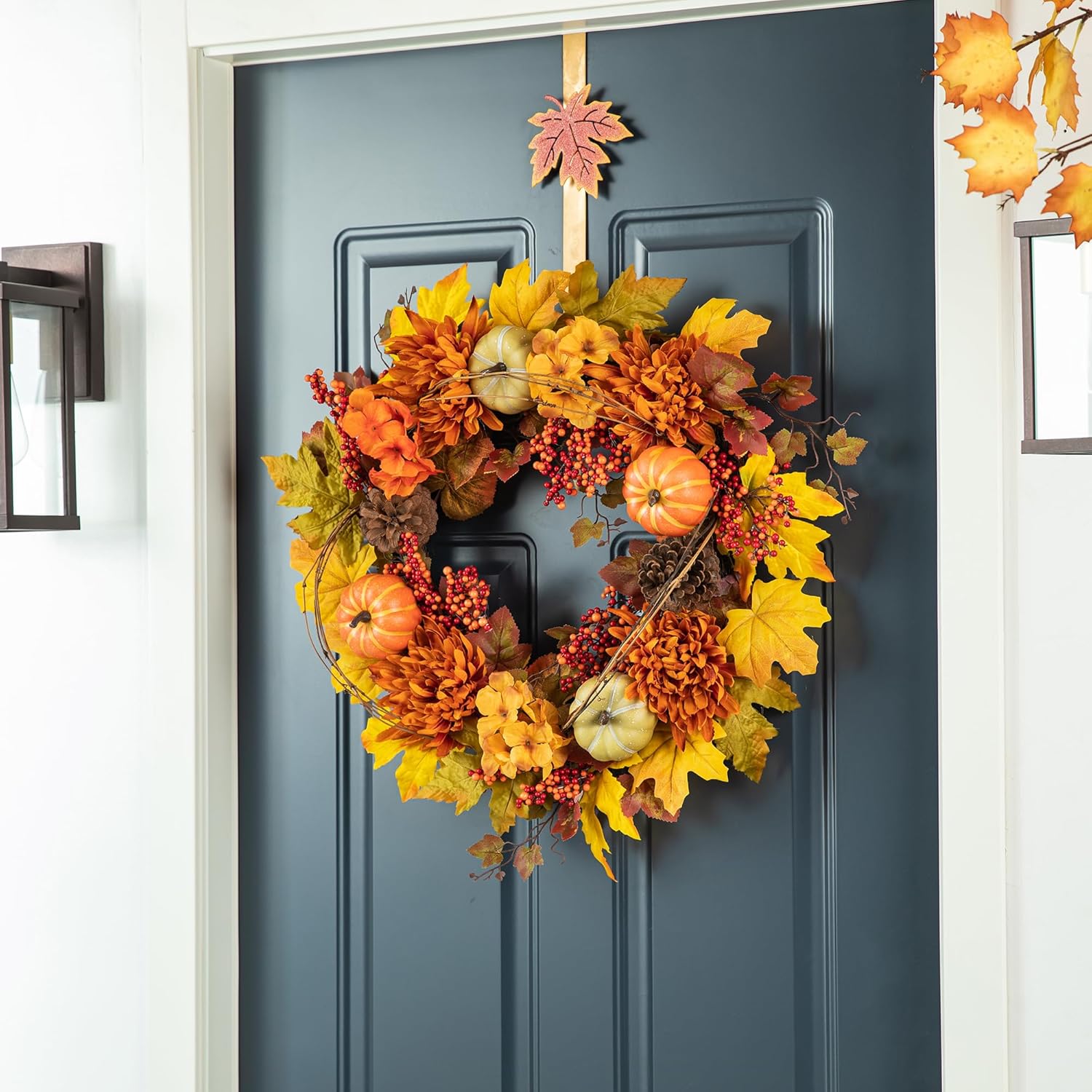 Glitzhome 24 Inch Autumn Maple Leaf Wreath